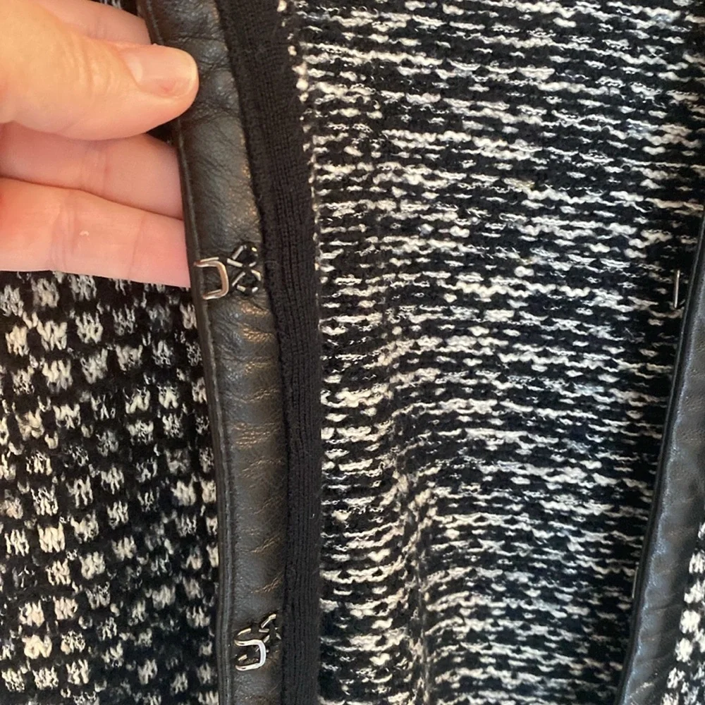 Nice jacket. - Picture 2 of 3